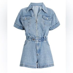*BRAND NEW WITH TAGS*WEWOREWHAT
Flight Denim Short Sleeve Romper- Small